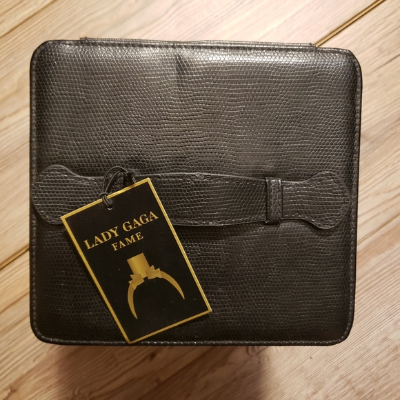 LADY GAGA Fame Vanity Case +🎁 - Picture 3 of 6